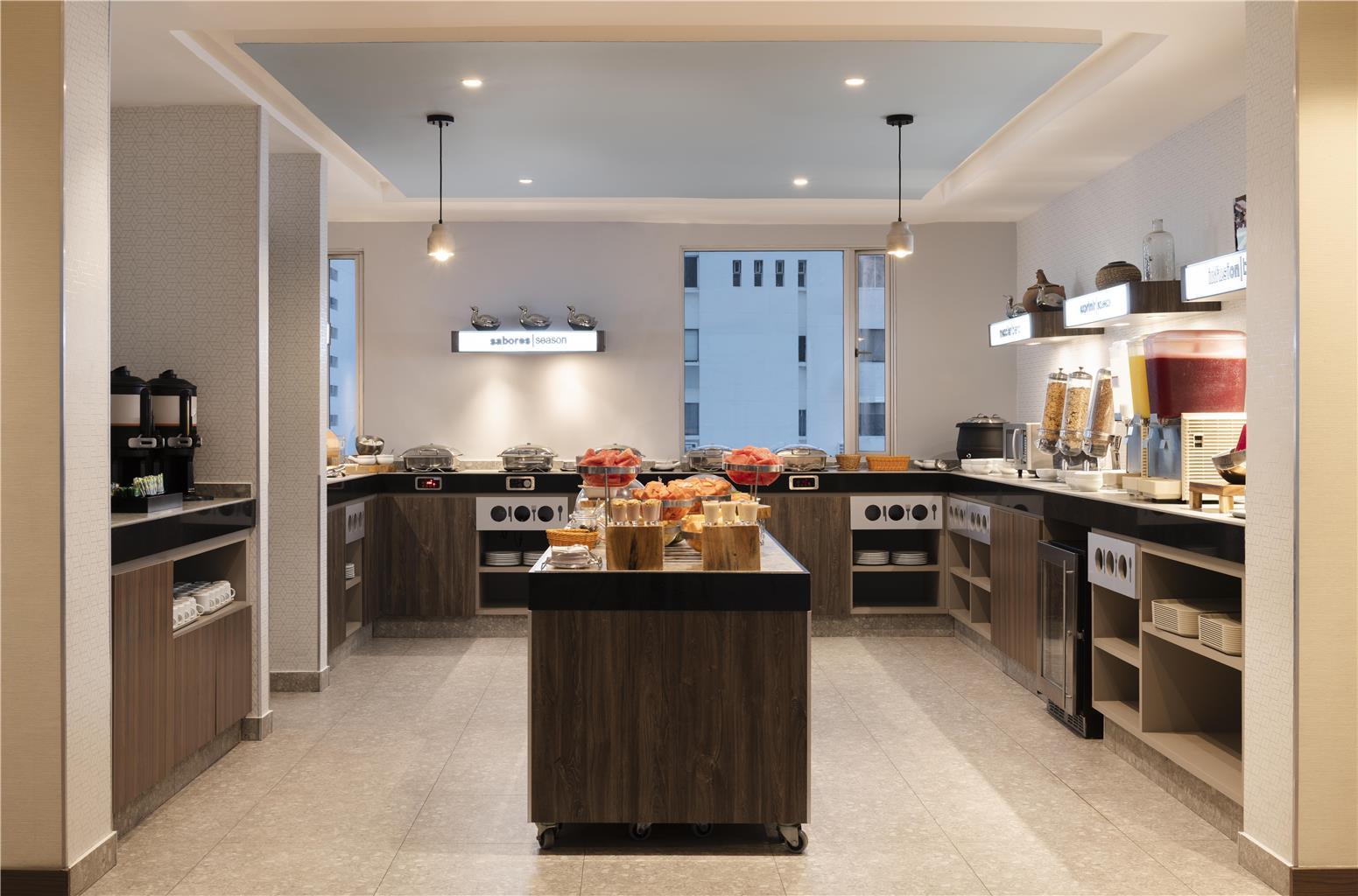 Hampton By Hilton Cartagena