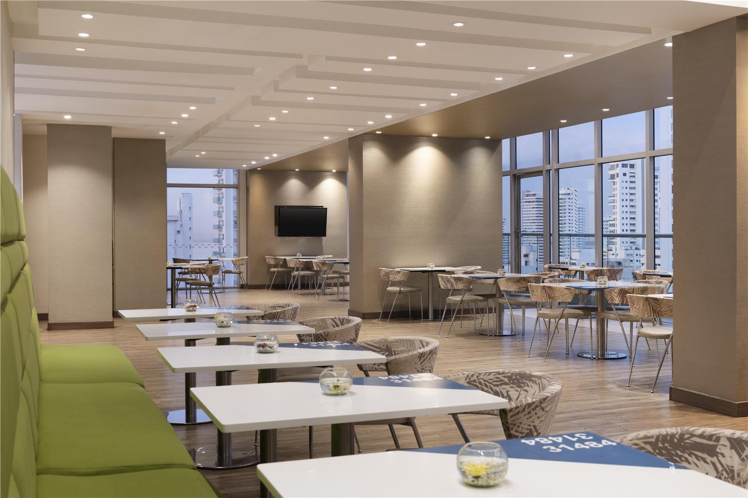 Hotel Hampton By Hilton