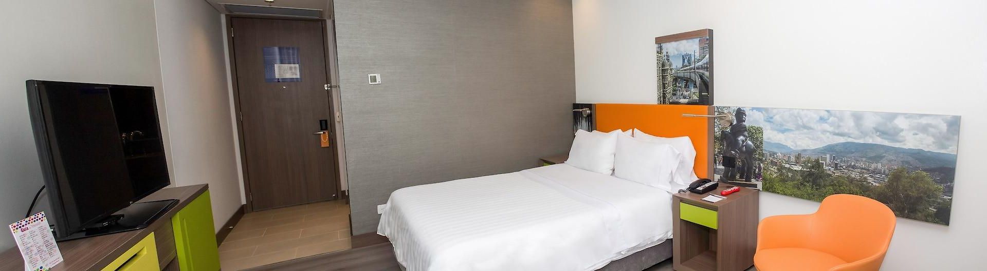 Hotel Hampton By Hilton 4*