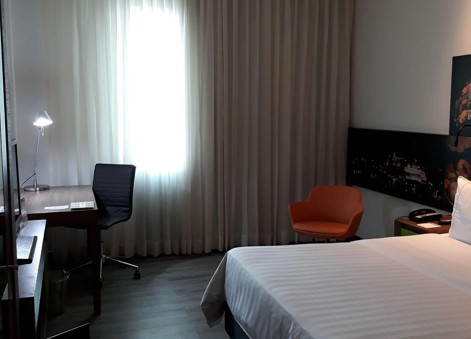 Hampton By Hilton Hotel