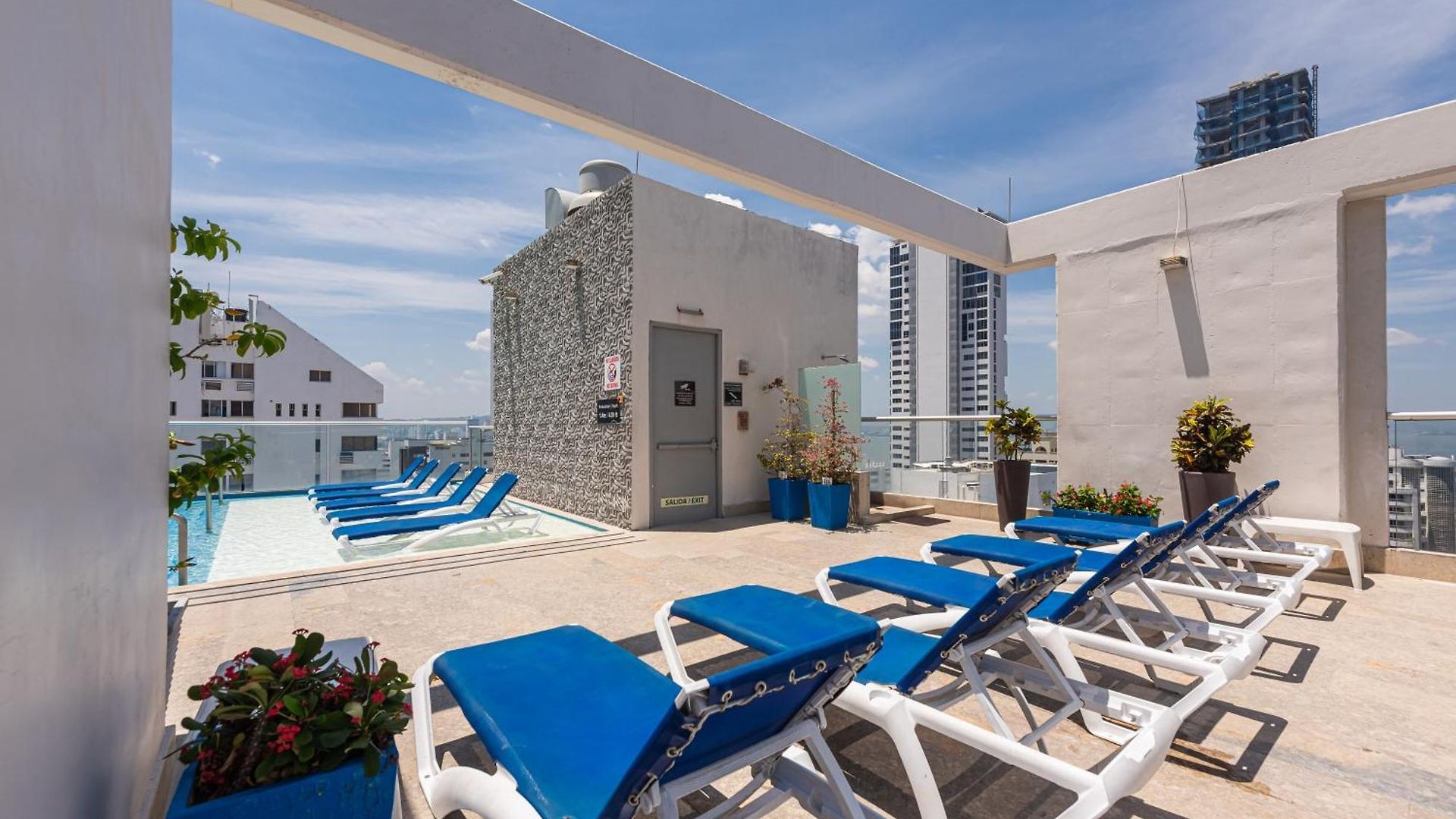 Hampton By Hilton Hotel 4*