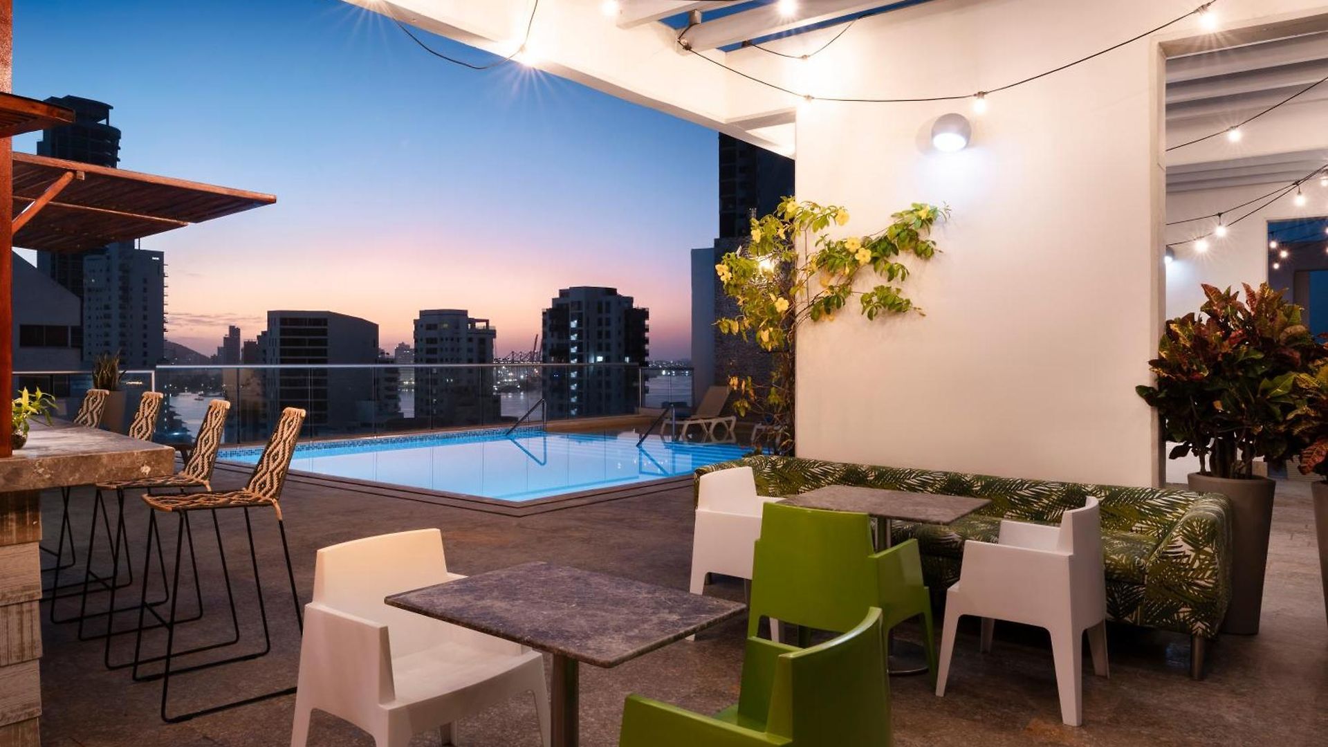 Hampton By Hilton Cartagena
