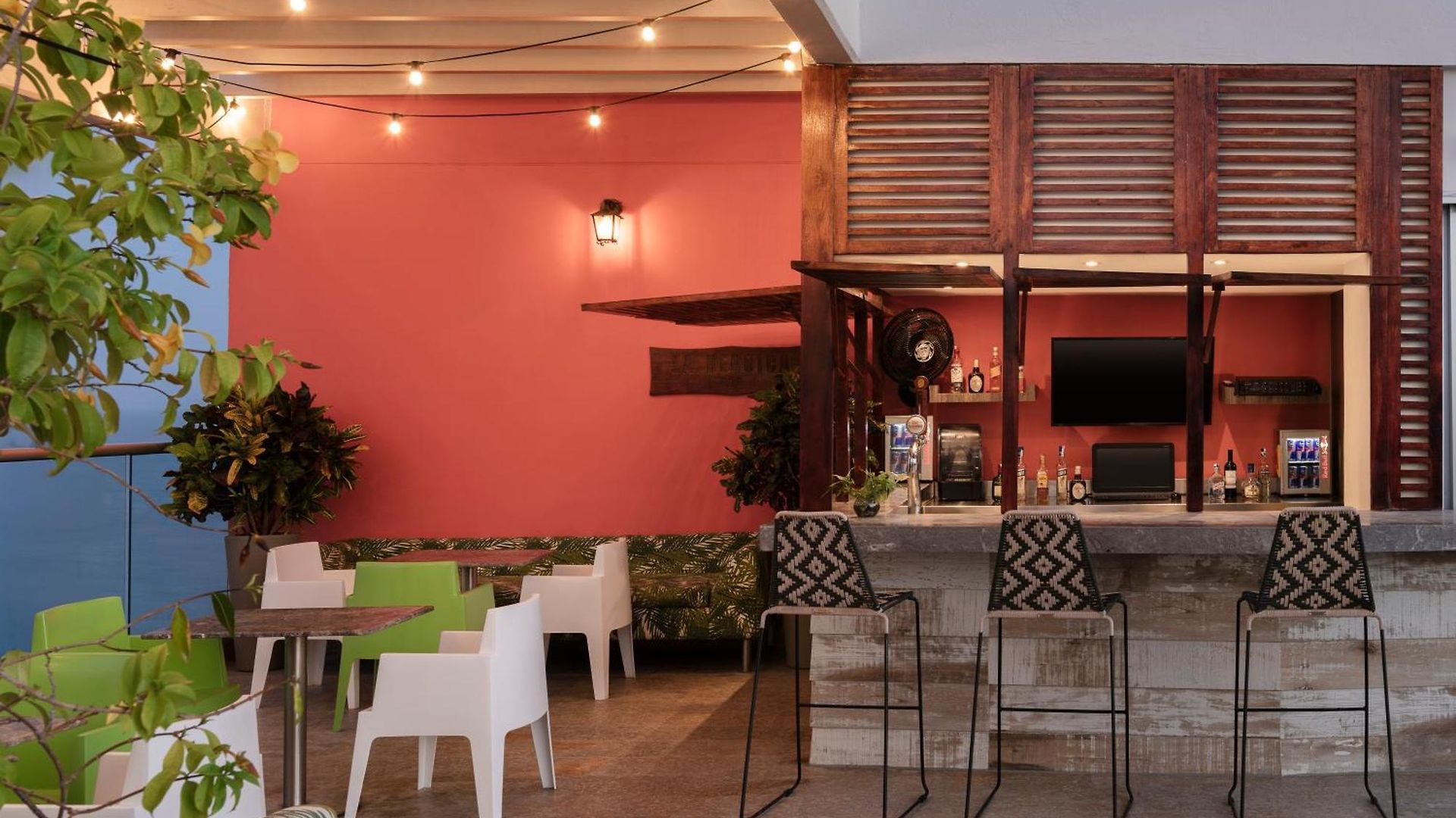 Hotel Hampton By Hilton 4*