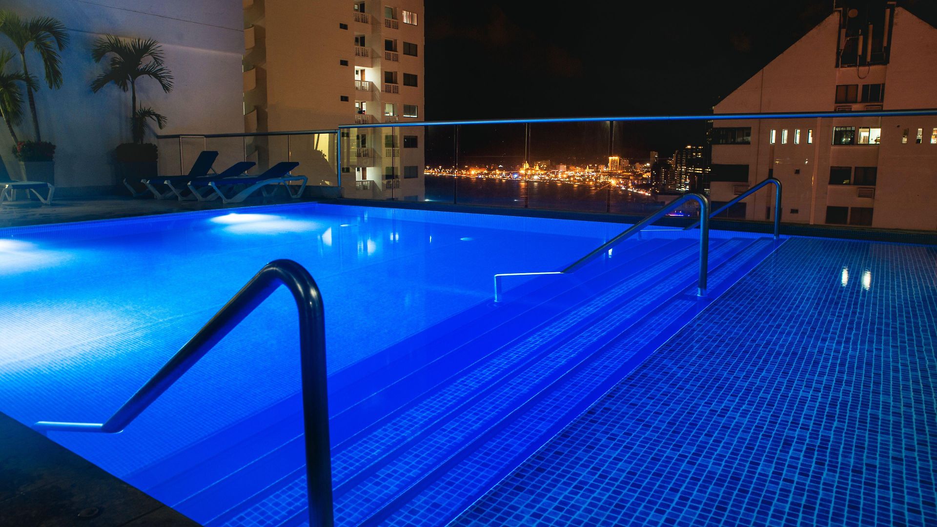 Hampton By Hilton Hotel 4*