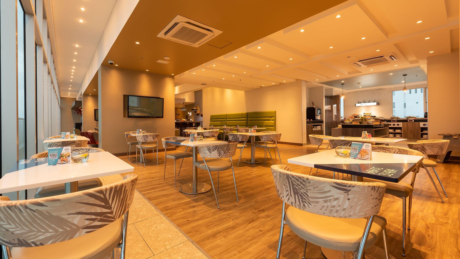 Hotel Hampton By Hilton 4*