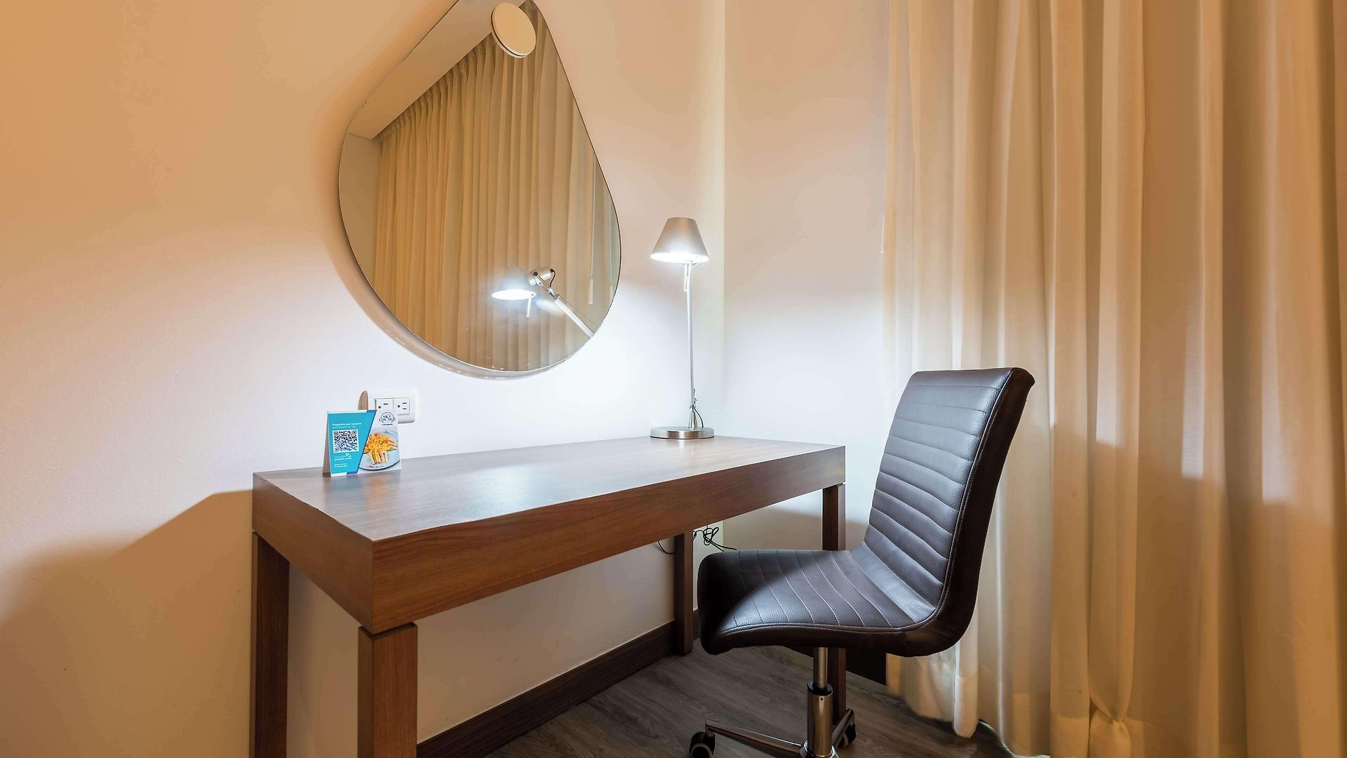 Hotel Hampton By Hilton Cartagena