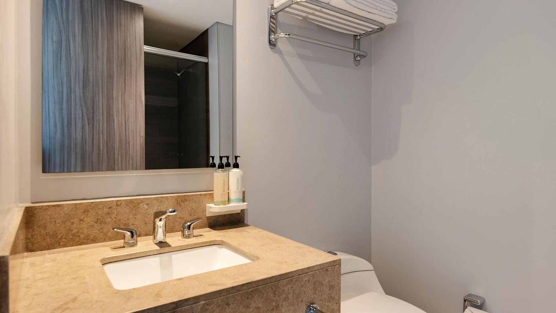 Hampton By Hilton 4*