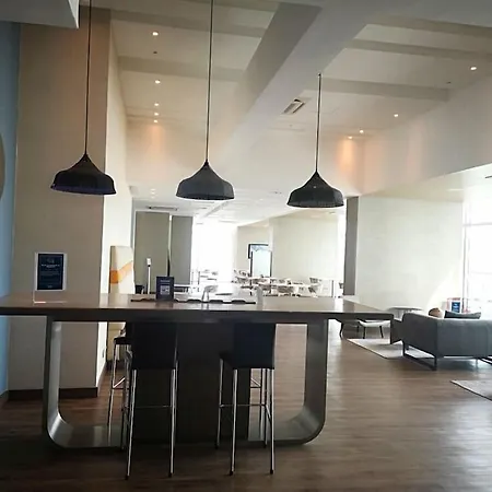 Hotel Hampton By Hilton