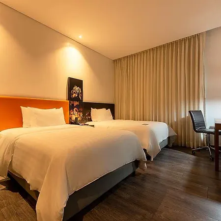 Hampton By Hilton