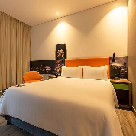Hampton By Hilton Hotel