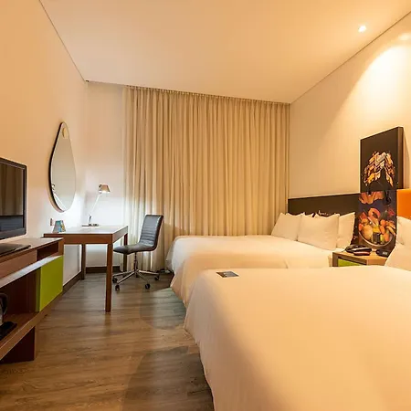 Hampton By Hilton Hotel 4*