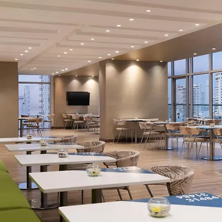 Hampton By Hilton Hotel
