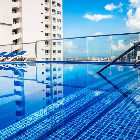 Hampton By Hilton 4*