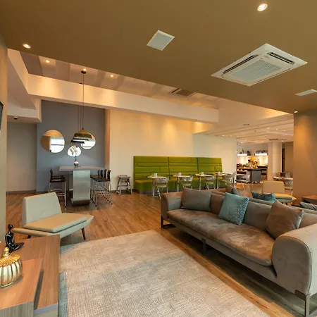 Hampton By Hilton Cartagena