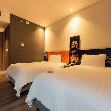 Hampton By Hilton Hotel 4*