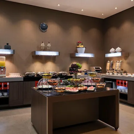 Hotel Hampton By Hilton