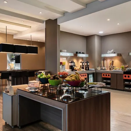 Hampton By Hilton 4*