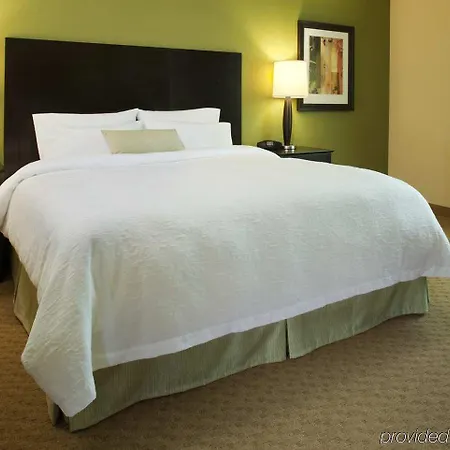 Hotel Hampton By Hilton 4*