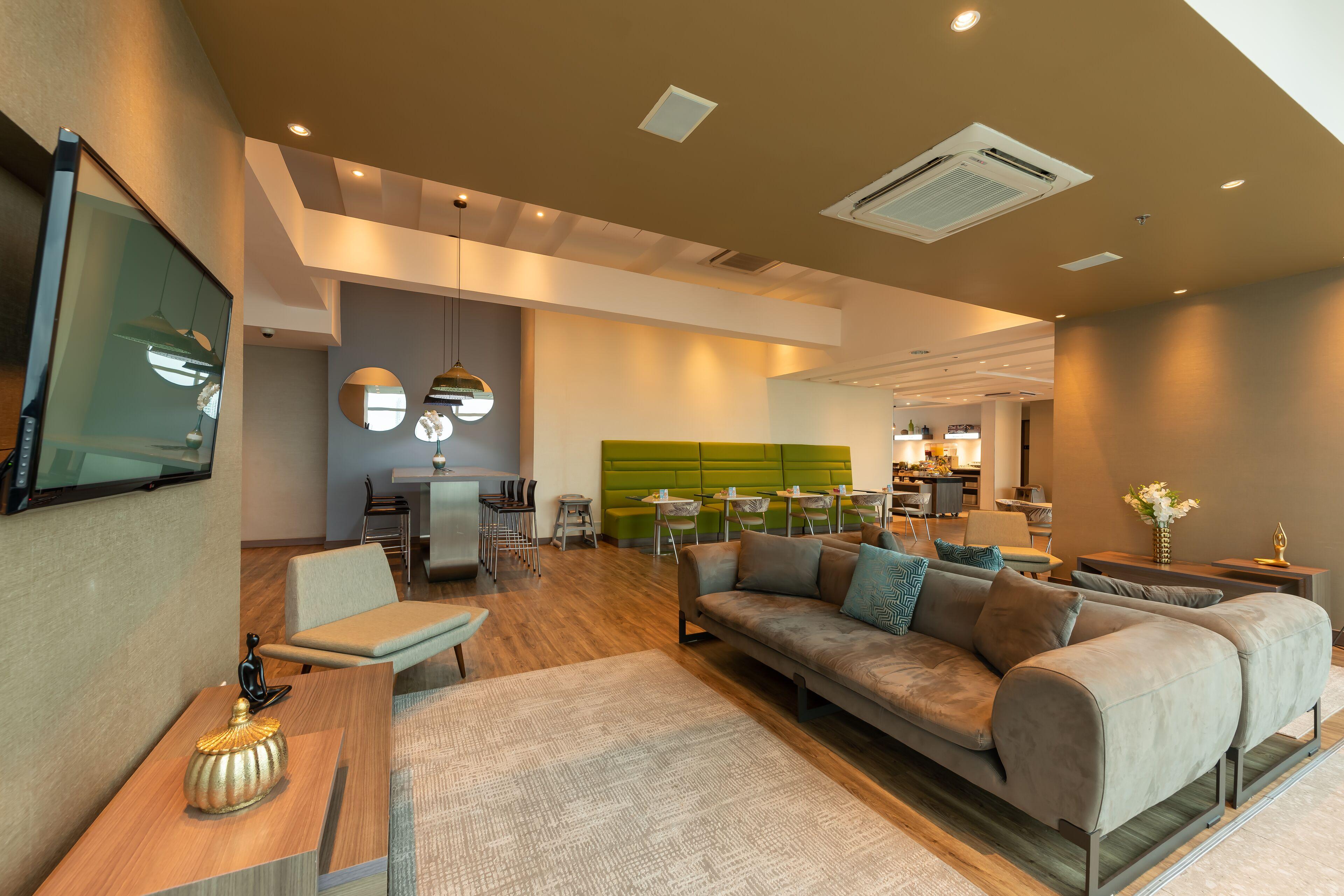 Hampton By Hilton Cartagena