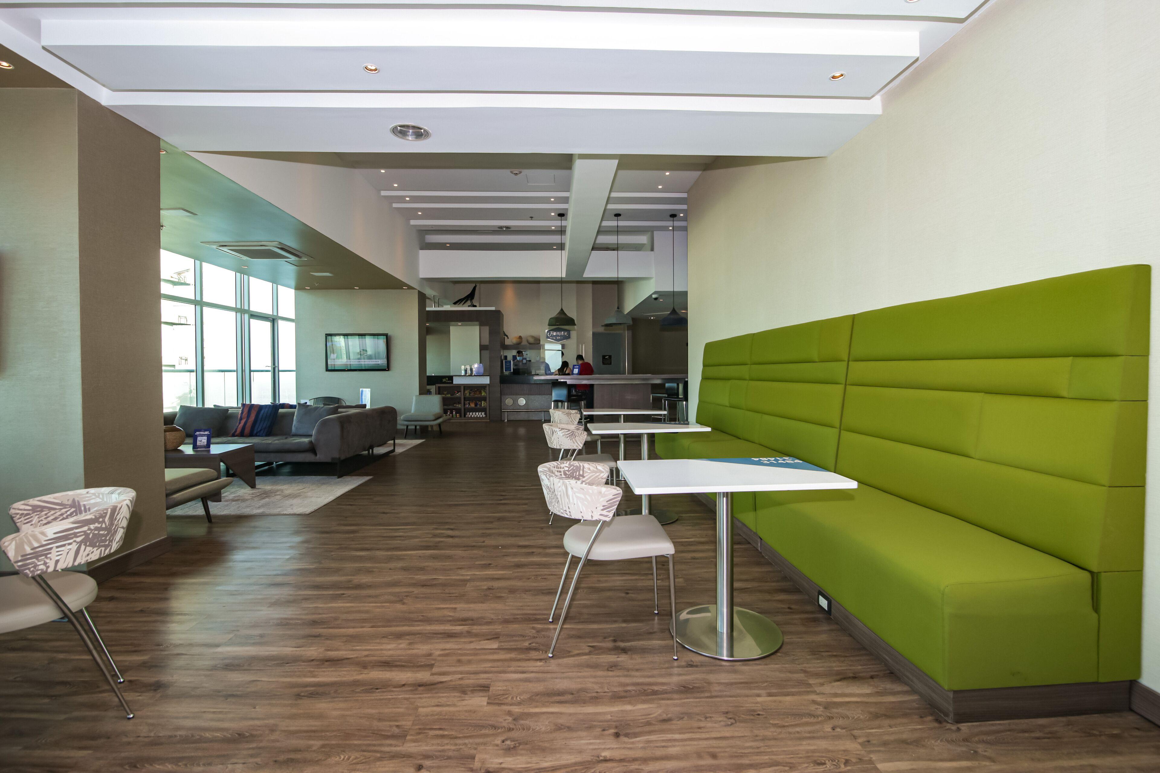 Hotel Hampton By Hilton 4*