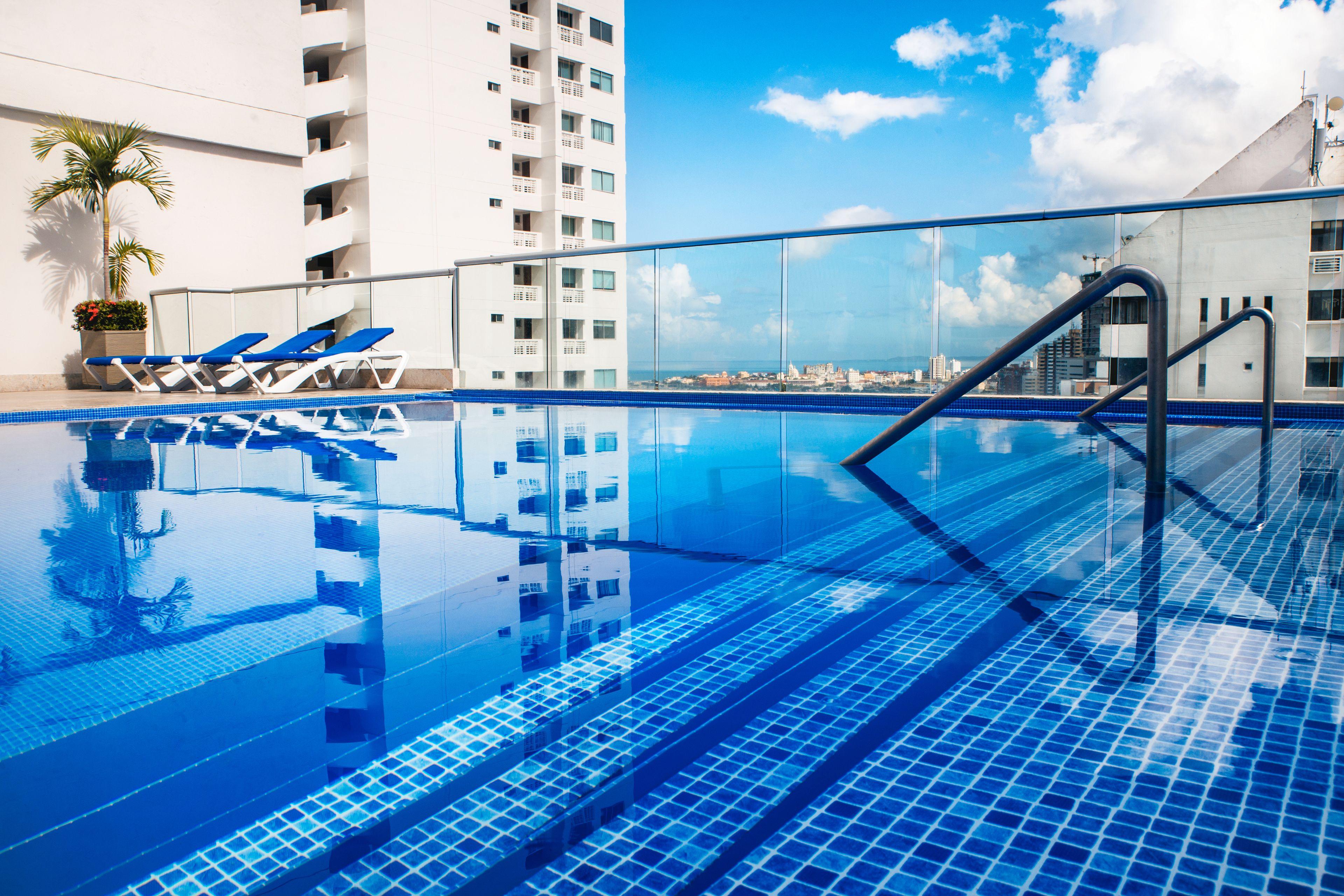 Hampton By Hilton 4*