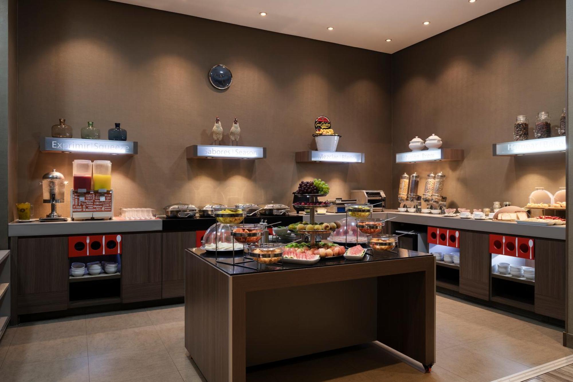 Hotel Hampton By Hilton