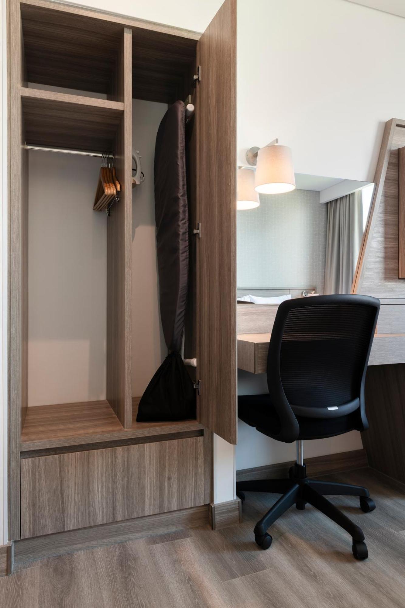 Hampton By Hilton Cartagena